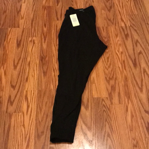 torrid Pants - Torrid Crop Leggings